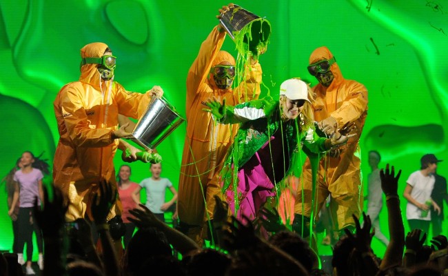 Delta-Goodrem-Slimed-By-Slime-Squad-At-Nickelodeon-SLIMEFEST-2016-Australia-Sydney-Olympic-Park-Sports-Centre-Matinee-Show-Nick-Slime-Fest-Press[1]